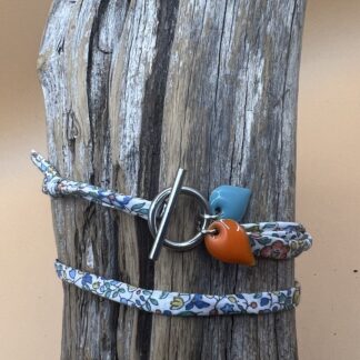 Bracelet Liberty & cœurs émaillés (bleu & orange)